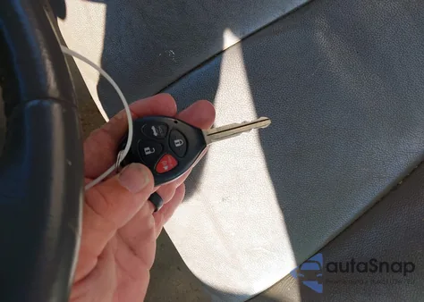 2009 Toyota Camry Xle z USA, uszkodzony, nr VIN 4T1BE46KX9U909875